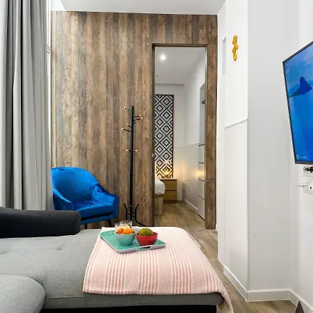 Capitan Rueda - Parking 10 Euros Per Day Apartment *